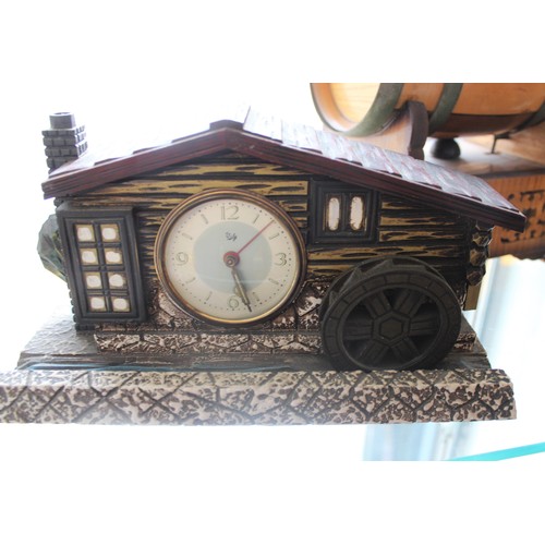 7 - Swiss Chalet Design Music Box approx. 8