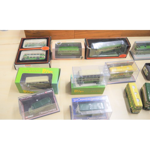 10 - Selection of 32 Mainly Boxed EFE, Corgi, Britbus and Oxford Die Cast Buses in SOUTHDOWN Livery inclu... 