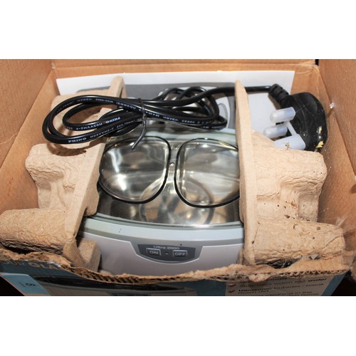 8 - BNIB Ultrasonic 2000 Spectacle Cleaner