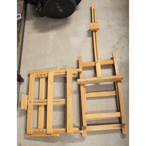 187 - Artist's Wooden Easel