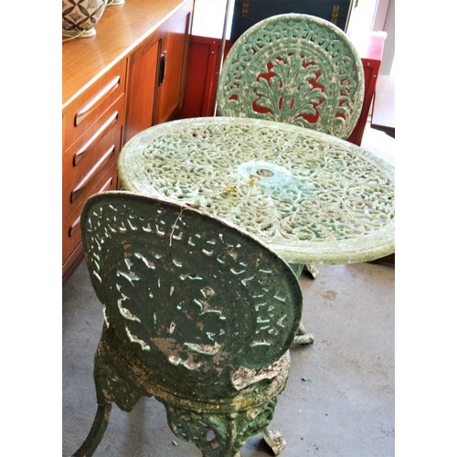 257 - Metal Garden Set (Circular Table and Two Chairs) - n/a