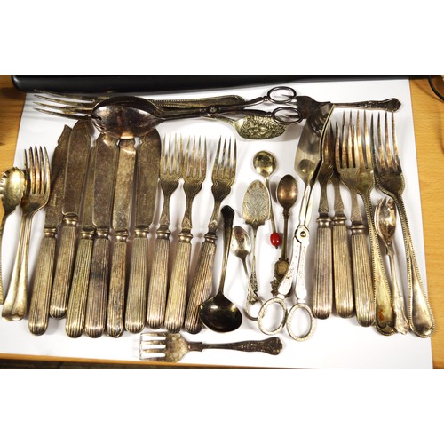 84 - Assorted Art Deco Cutlery