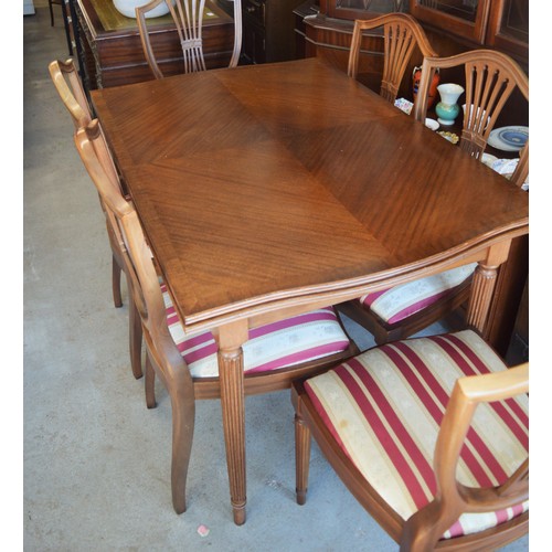 263 - Reproduction Georgian Style Extending Dining Table with Six Shield Back Chairs
46