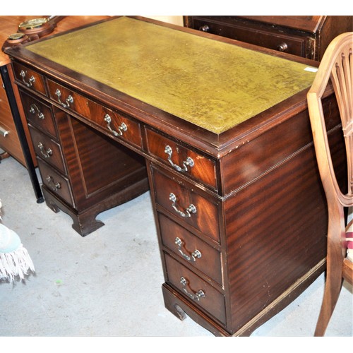 264 - Dark Oak Nine-Drawer Twin Pedestal Desk WIH green leather inset