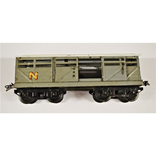 3 - Rare Hornby 'O' Gauge Long NE Wagon (Opening Doors)