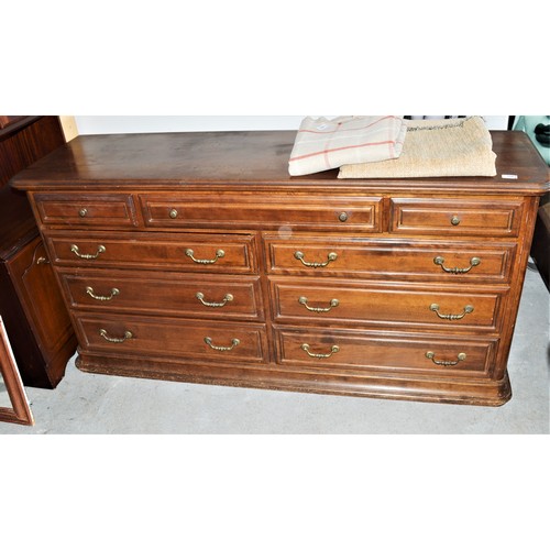 Ethan Allen Nine-Drawer Bedroom Chest having One Jewelry Tray and