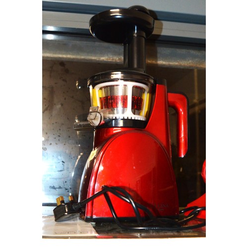 236 - A Gucina By Giani Slow Juicer in a Metallic Red Finish