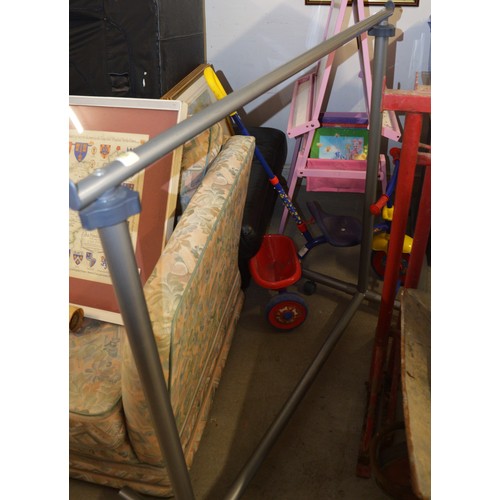 55 - Clothes Rail on Casters (n/a)