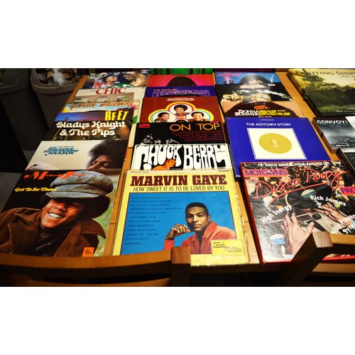 138 - Fifteen Motown, Rhythm and Blues LPs mainly from the 1970s including Gibson Brothers, Michael Jackso... 