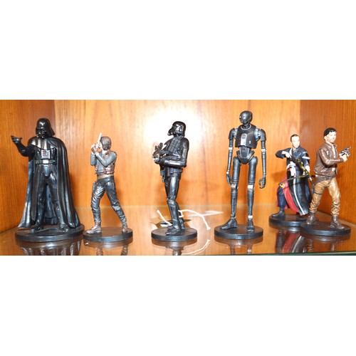 52 - Six Star Wars Figures