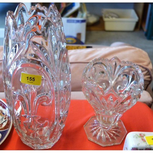 77 - Two Heavy Pressed Glass Vases having Fleur-de-Lys Impressed Pattern - 14