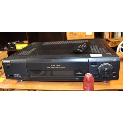 34 - Sony Nicam VHS Video Recorder with Remote Control