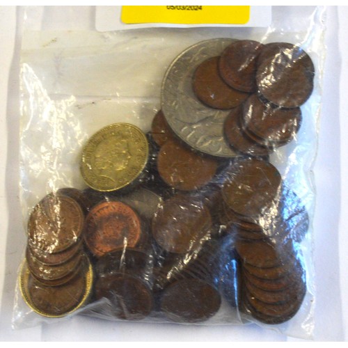 181 - Bag of UK 1/2d coins and assorted others