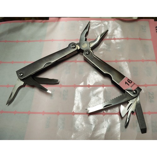 168 - Good Quality Stainless Steel Multi-Tool (Swiss Army Style)