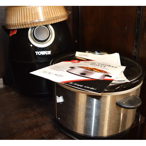 282 - Kitchen Electricals:  Tower Air Fryer with Accessories, and a George CSC101SS Three-Litre Slow Cooke... 