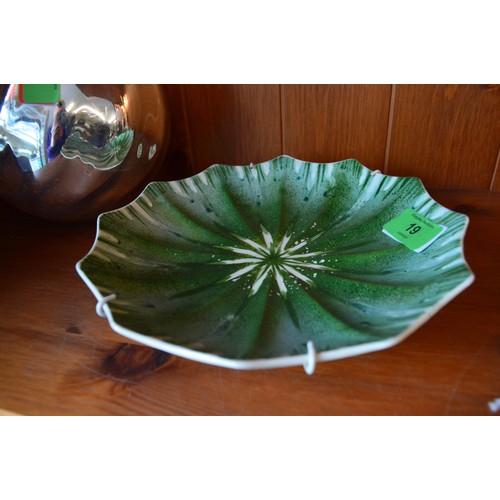 124 - Vintage Midwinter Hand-Painted Scallop Edge Wall Plate/1950s Design