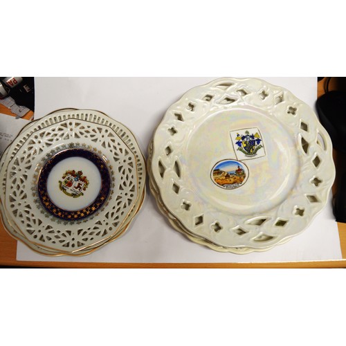 111 - Victorian Ribbon Plates