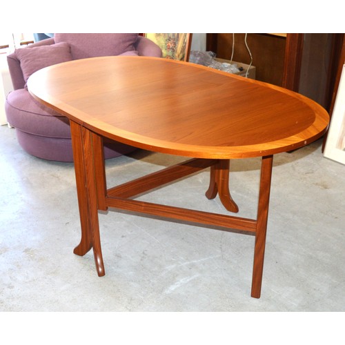 24 - Nathan Furniture Teak Drop-Leaf Table (mid-century) Extended 63