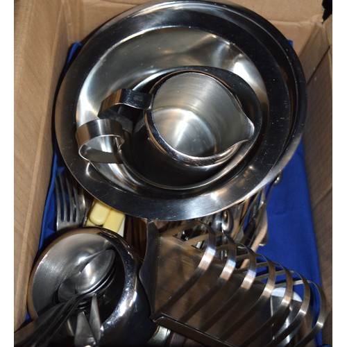 176 - Box of Assorted Stainless Steel and EPNS Items:  Cutlery, Bowls, Toast Rack, etc