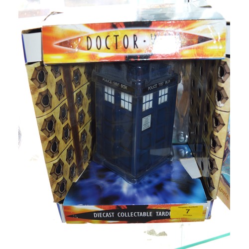 7 - Boxed Collectable Die Cast Tardis