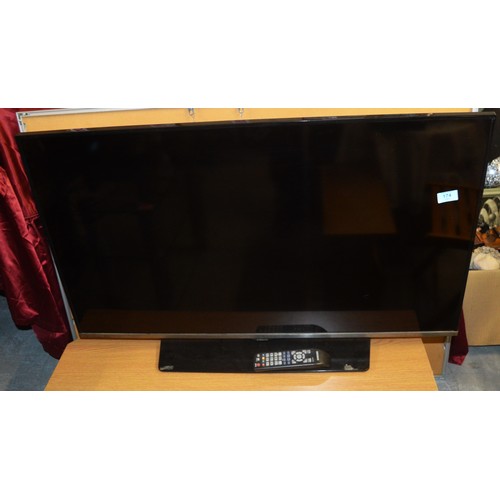 174 - Samsung Television Model 0234085000AA with remote