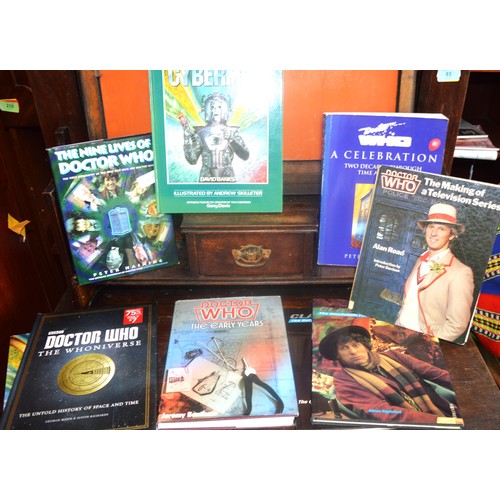 187 - A Selection of Classic Doctor Who Television Reference Books including The Early Years, The Nine Liv... 