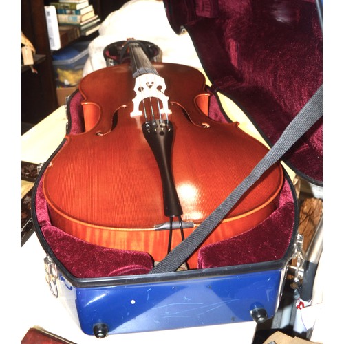 124 - A Westbury Full Size Cello with Bow in a near new Teal Blue Case (4 pictures)