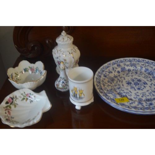 181 - A Mixed Lot of Ornate Bone China by Minton, Spode and Royal Worcester, etc - Qty 7 Items