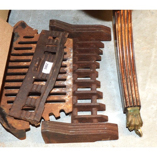 191 - Cast Iron Fire Grate with Art Deco 