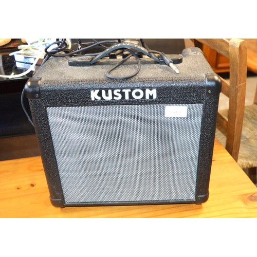 195 - A Kustom Base Guitar Amplifier KBA10