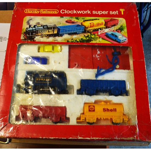 270 - Boxed Hornby OO Gauge Clockwork Trainset with Key