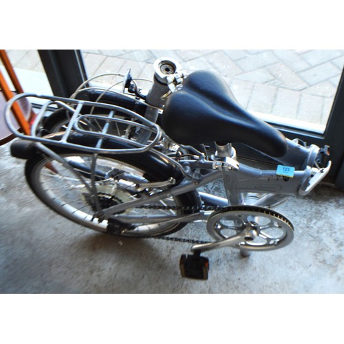 123 - Dahon Vitesse Foldaway Five Speed Bicycle (vgc)