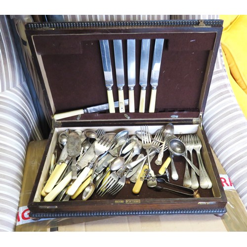 345 - Oak Canteen of Silver Plated Cutlery