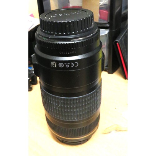 343 - Canon EF 70-300mm Image Stabilizer IS USM F4-5.6 Zoom Lens EOS DSLR F&R Caps