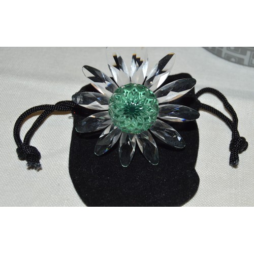 10 - Boxed Swarovski Crystal Green Marguerite Daisy