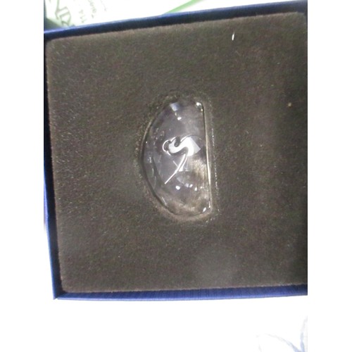 33 - Boxed Swarovski Swan with Certificate  (VGC)
