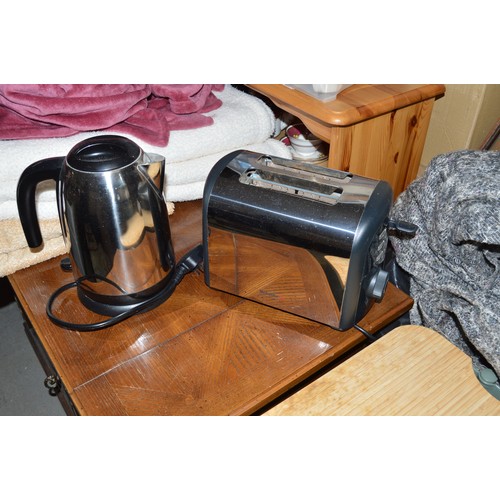 293 - Electric Toaster and Kettle