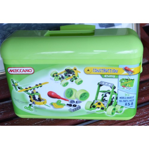 75 - A Selection of Playmobile Zoo Themed Toys including a Quantity of Animals, Figures and an Animal Cli... 