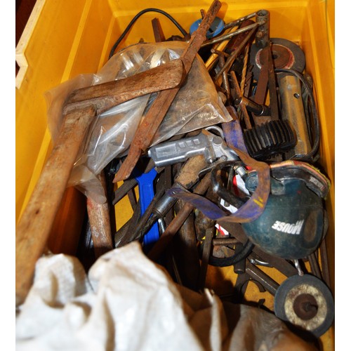 104 - Box of Assorted Joiners' Tools etc
