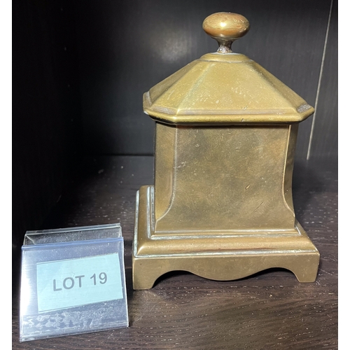 Lot 19        