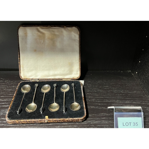 35 - Set of six boxed silver coffee bean spoons total weight 32 g