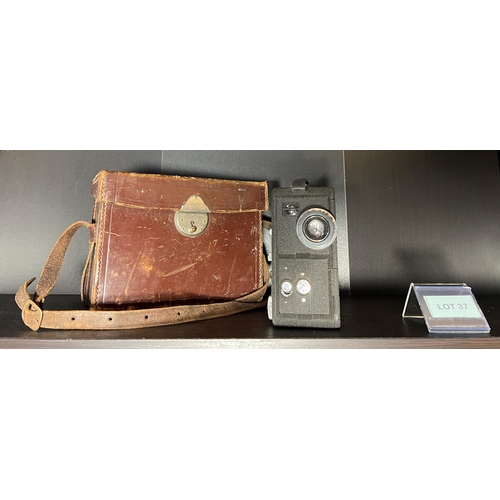 37 - Cases Dekko camera with leather holder