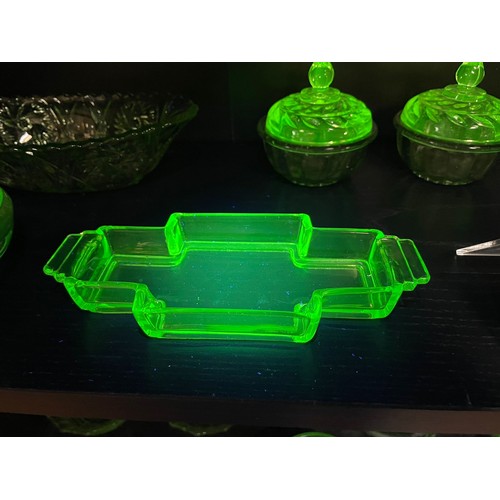 121 - 13 pieces of art deco uranium glass plus 2 green glass cups