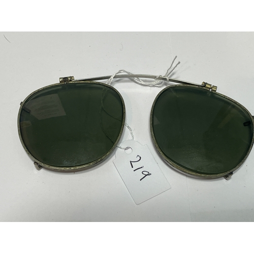 Lot 219       