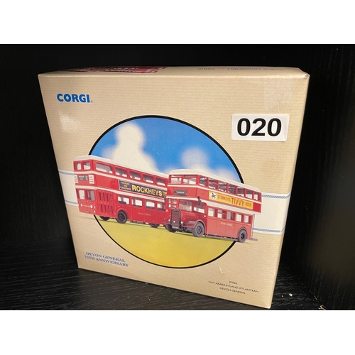20 - Boxed corgi busses