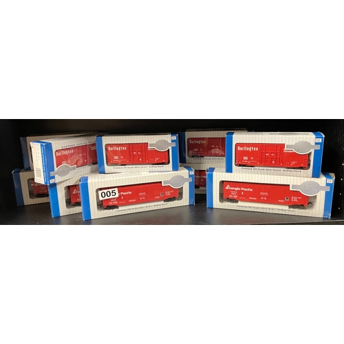 5 - 10 box train carriages Beckham EZ track system Silver series