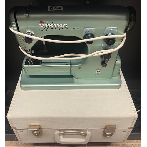 44 - Vintage Viking sewing machine and travel case
