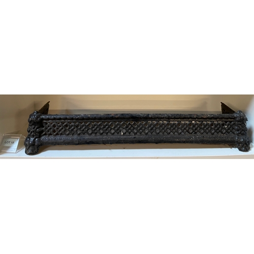 18 - Cast iron fire fender