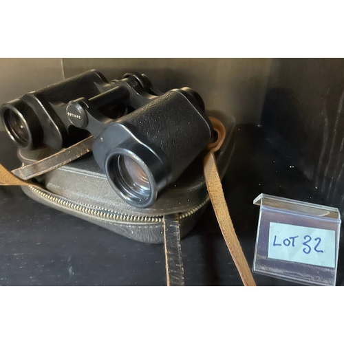 32 - Zeiss Binoculars