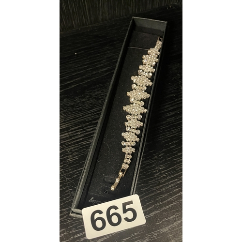 Lot 665       